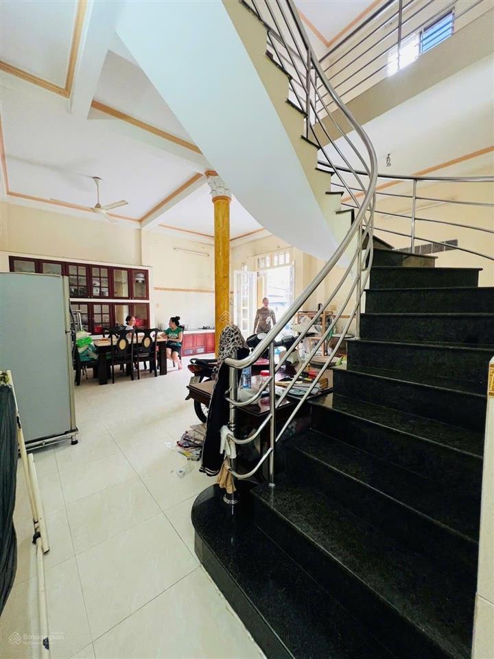 Bán nhà trung tâm q6 hẻm xe hơi rộng 114m2 với 3 tầng kiên cố có cửa sau ở cư xá phú lâm chỉ 13 tỷ