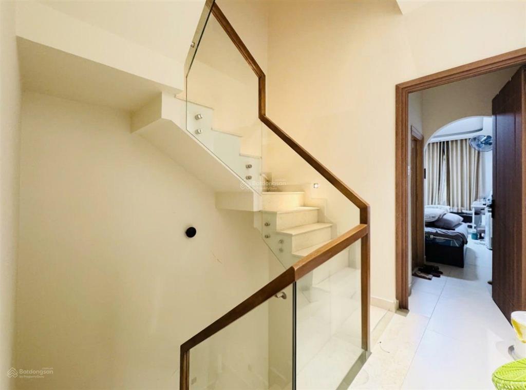 Bán nhà đẹp quận 10 điện biên phủ gần ngã tư cao thắng 5 phòng ngủ 5 wc giá 9 tỷ