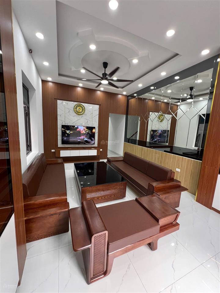 Hàng hiếm tại ngõ 39, xuân đỗ, 15 tỷ, 101m2, 3pn, 2wc, 4 tầng, pháp lý đầy đủ