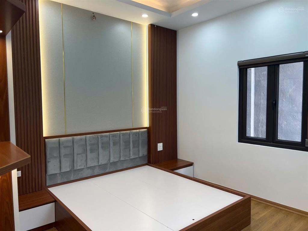 Hàng hiếm tại ngõ 39, xuân đỗ, 15 tỷ, 101m2, 3pn, 2wc, 4 tầng, pháp lý đầy đủ