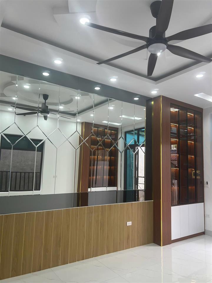 Hàng hiếm tại ngõ 39, xuân đỗ, 15 tỷ, 101m2, 3pn, 2wc, 4 tầng, pháp lý đầy đủ
