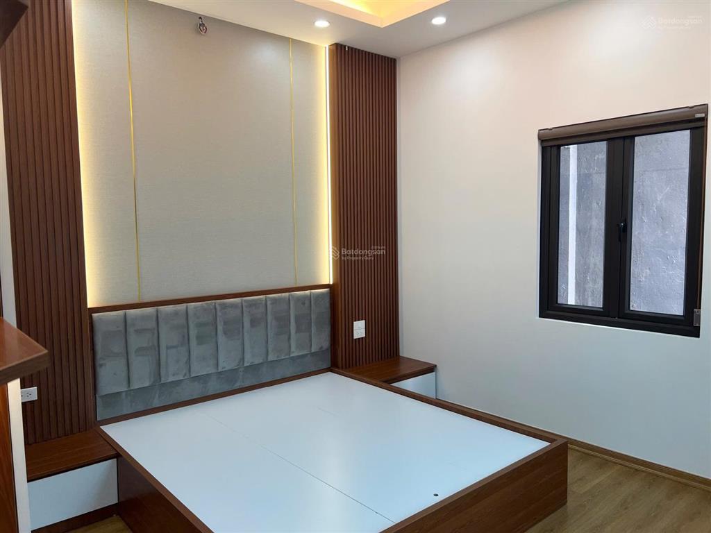 Hàng hiếm tại ngõ 39, xuân đỗ, 15 tỷ, 101m2, 3pn, 2wc, 4 tầng, pháp lý đầy đủ
