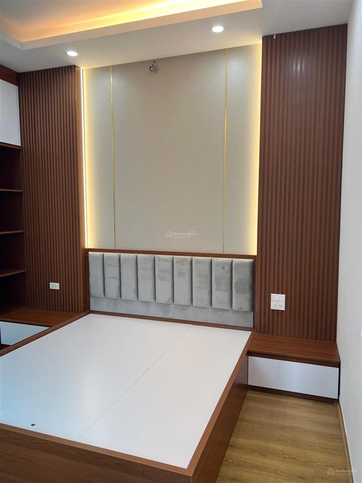 Hàng hiếm tại ngõ 39, xuân đỗ, 15 tỷ, 101m2, 3pn, 2wc, 4 tầng, pháp lý đầy đủ