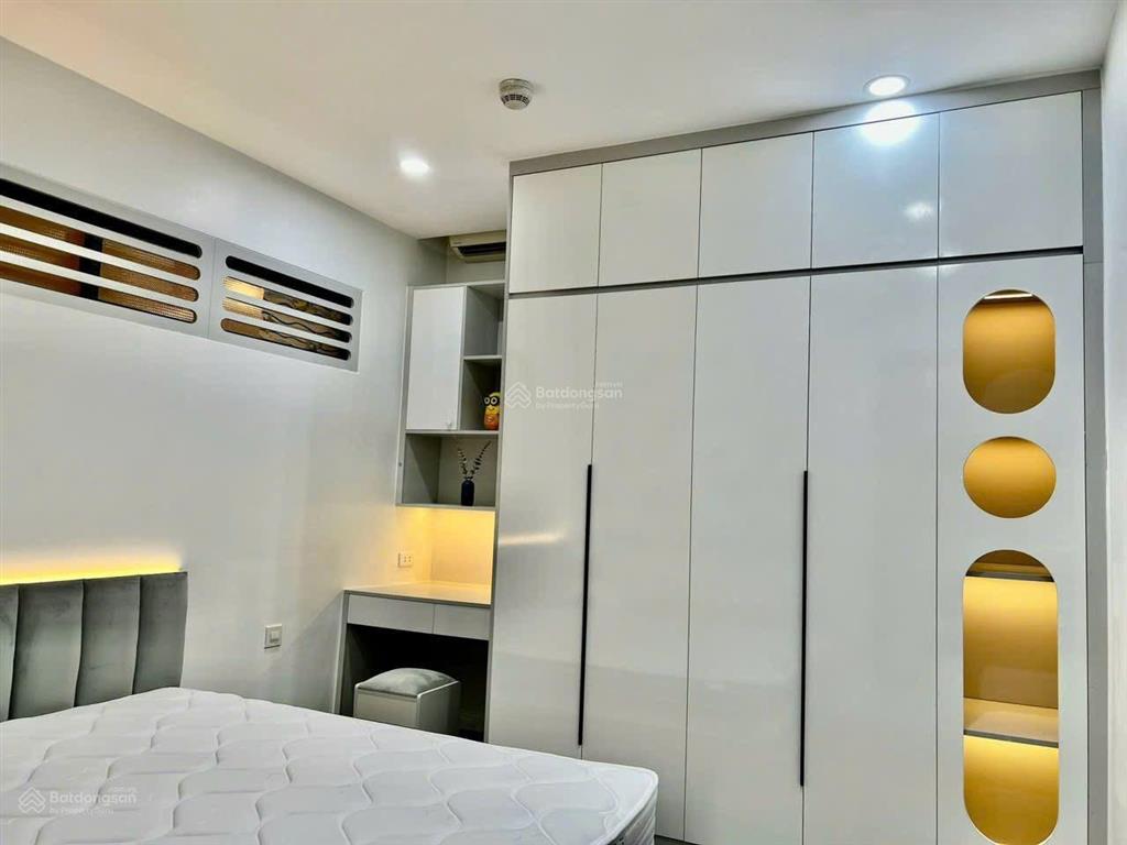 Chuyển đổi gấp căn 3pn 2wc, 9,6 tỷ, 97m2 mandarin, full nội thất, tầng trung, ban công đn, sổ đỏ