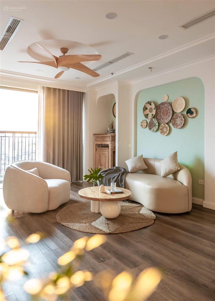 Em chính chủ bán ch 2pn , 4tỷ, 52m2, view đẹp, tầng trung, full nội thất