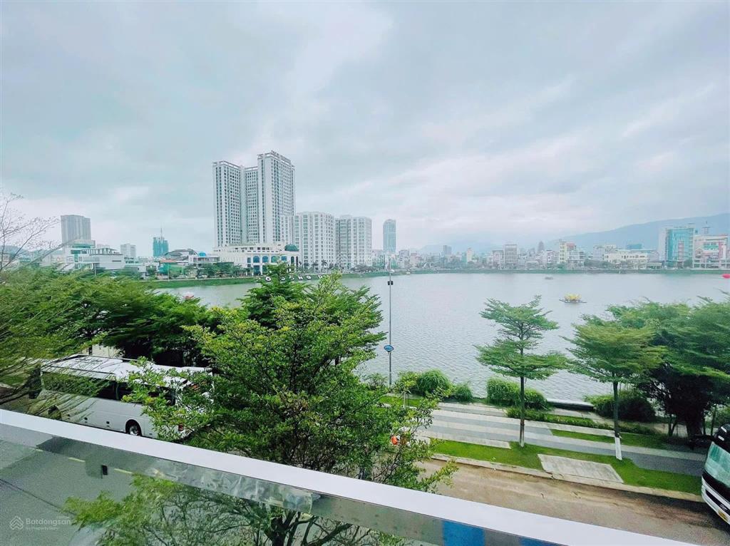 Siêu phẩm nhà đẹp 5 tầng 2 mặt tiền phố bình hà, view hồ sinh thái đống đa, dt 90m2
