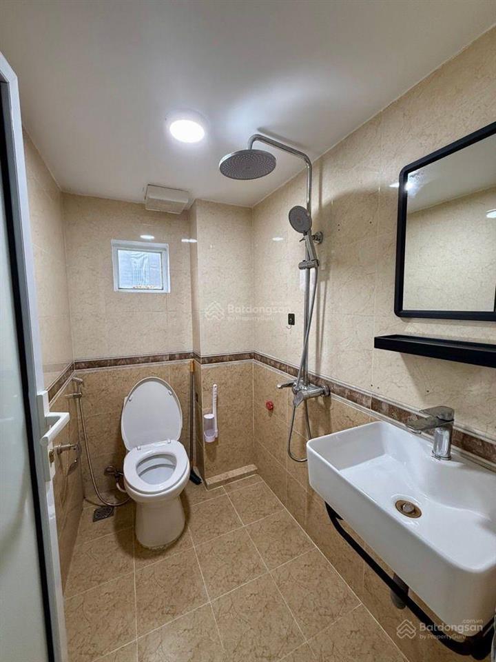 Nhà đẹp định công lô góc thoáng sáng