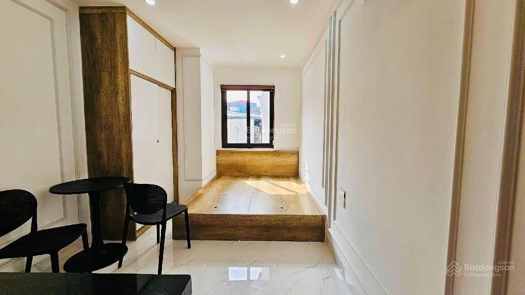 Ccmn  chdv  tây sơn, đồng đa  sát phố  thoáng trước sau  dòng tiền 140 triệu /tháng