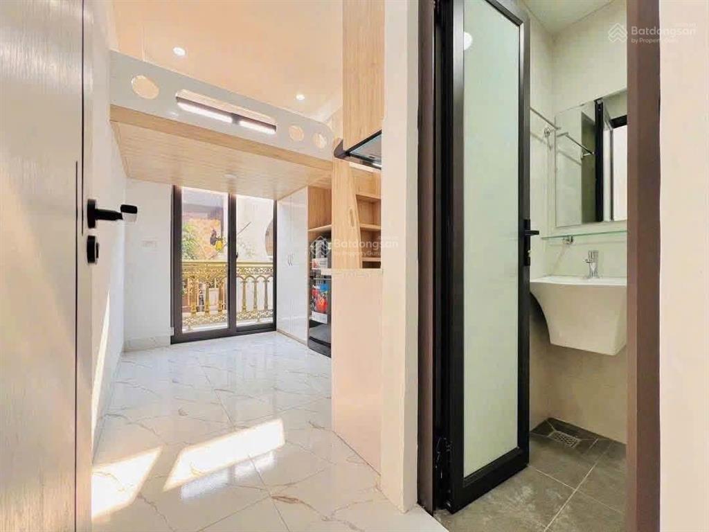 Bán nhà chdv dòng tiền xây mới khai thác ngay tòa chdv 85m2, 7 tầng, mặt tiền 5,5m