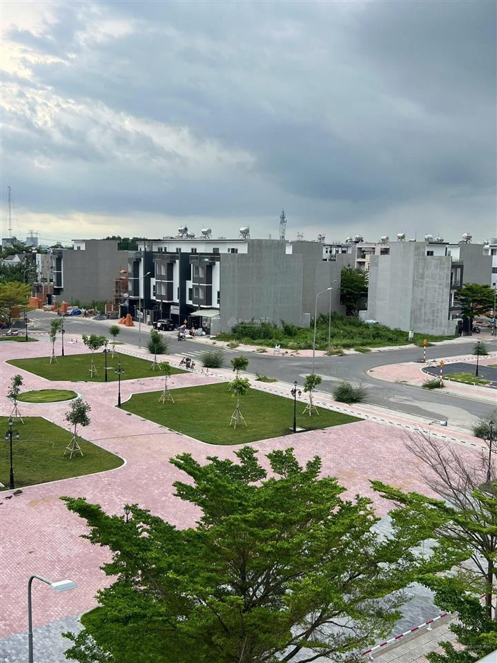 1 nền biệt thự song lập kdc thanh nhựt 200m2, đường lê văn lương, nhà bè