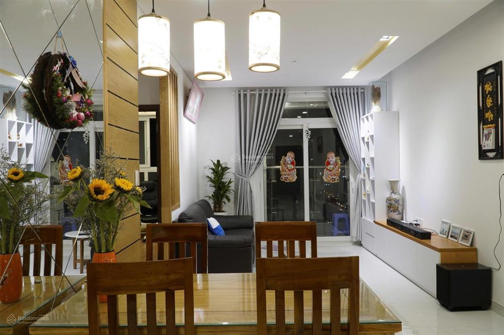 Chính chủ bán căn hộ 2 pn mặt tiền nguyễn hữu thọ  hưng phát sliver star  giá cực tốt