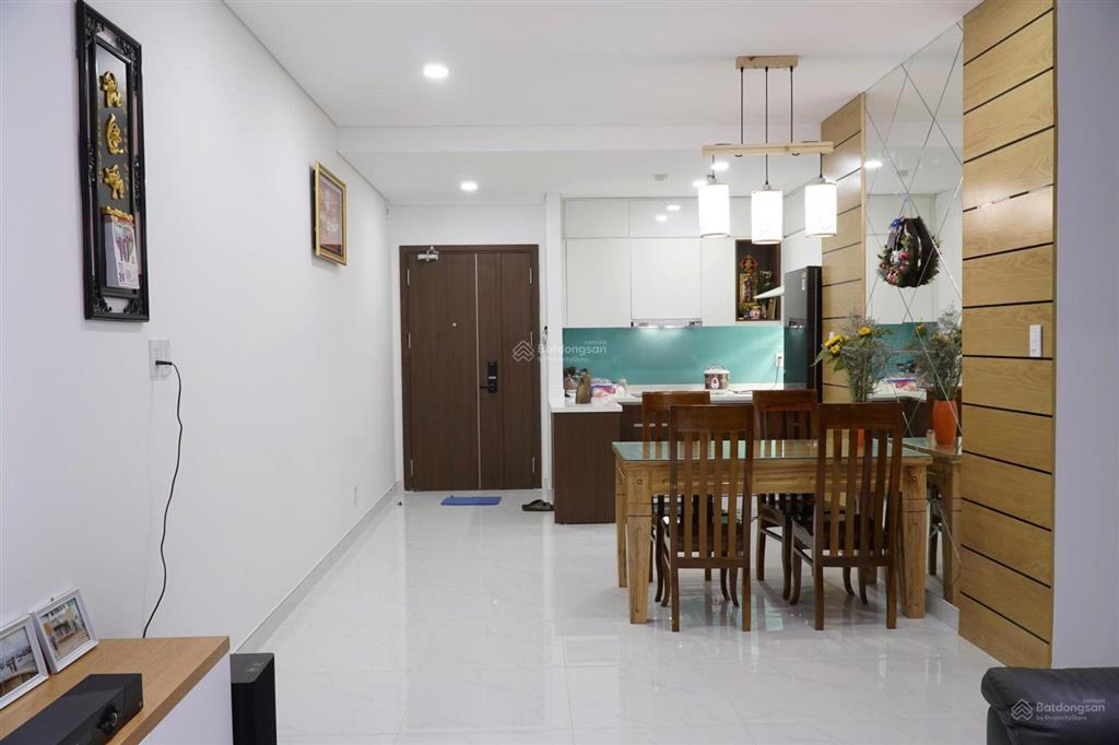 Chính chủ bán căn hộ 2 pn mặt tiền nguyễn hữu thọ  hưng phát sliver star  giá cực tốt