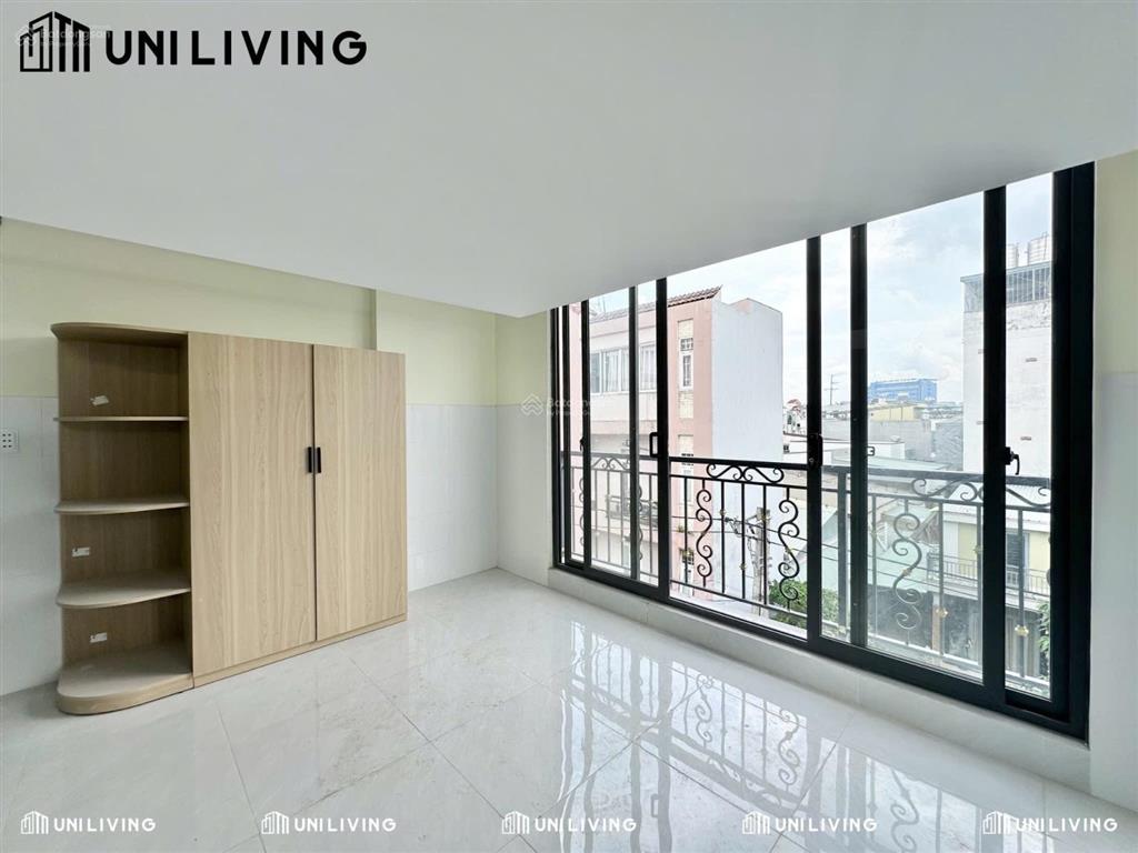 Duplex ban công mặt tiền cực thoáng sẵn nội thất ngay phạm văn đồng