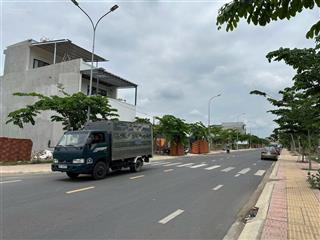 Chính chủ bán gấp lô 95m2 giá 2tỷ699 ngay đối diện trường học  dân đông  sát đường vành đai 4