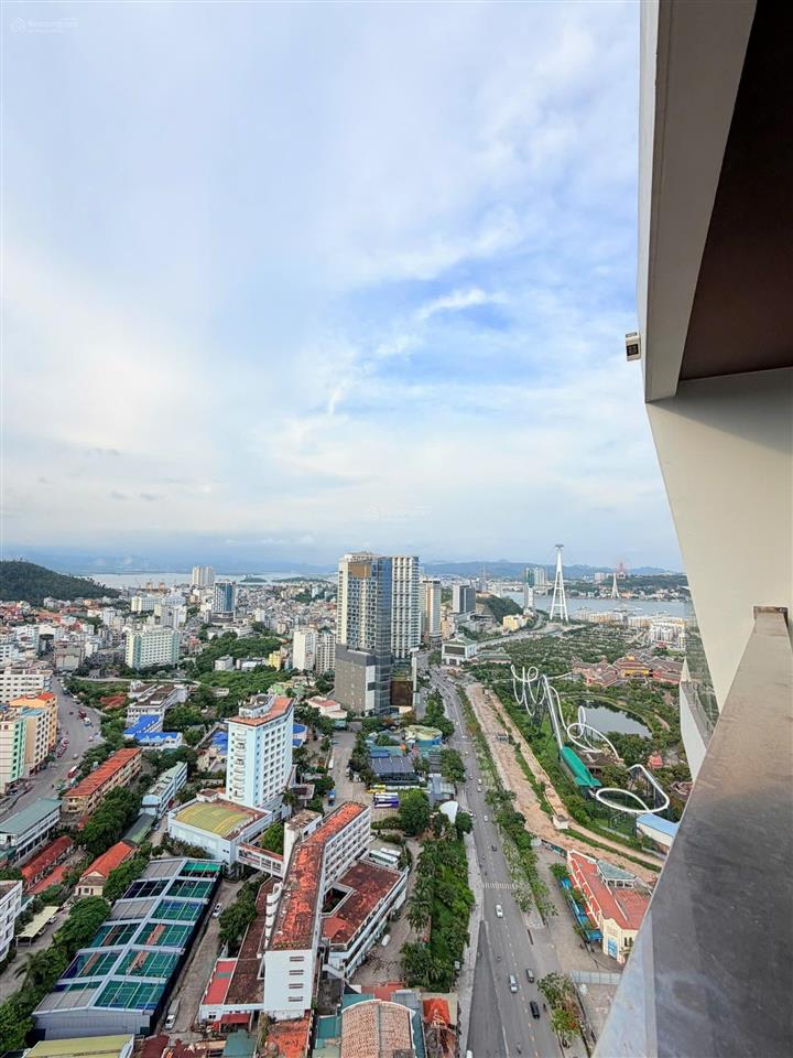 Chỉ 2 tỷ sở hữu ngay căn 1n holiday hạ long full nội thất, cho thuê 30tr tháng