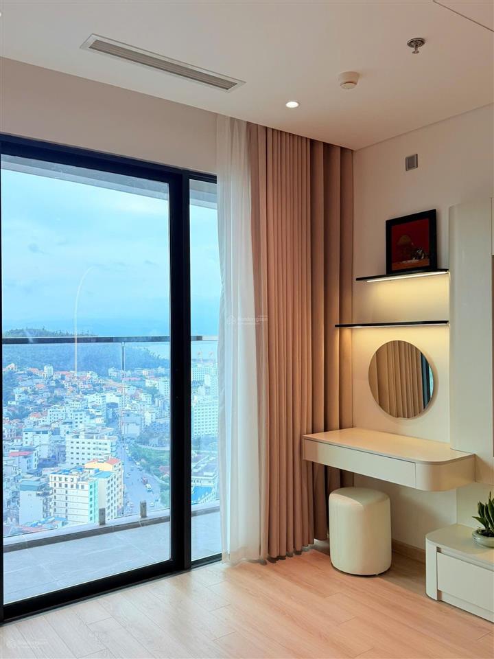 Chỉ 2 tỷ sở hữu ngay căn 1n holiday hạ long full nội thất, cho thuê 30tr tháng