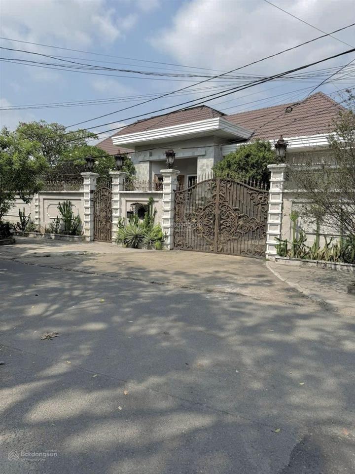 Biệt thự vườn (35x35m) đường nhựa xã củ chi. giá ngộp 16 tỷ