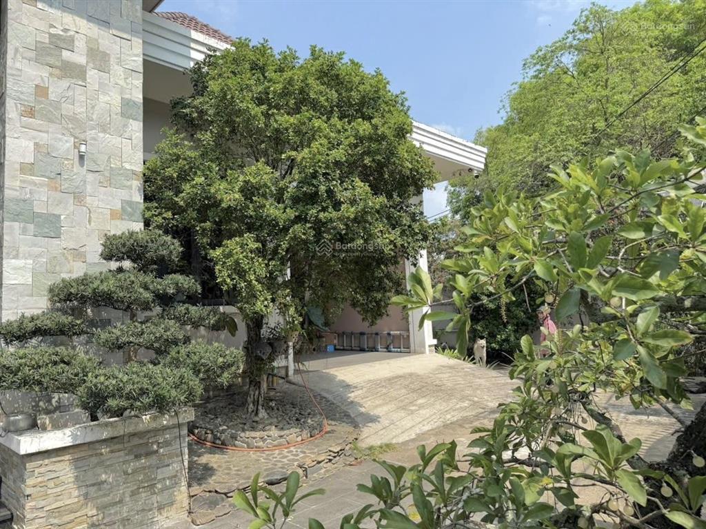 Biệt thự vườn (35x35m) đường nhựa xã củ chi. giá ngộp 16 tỷ