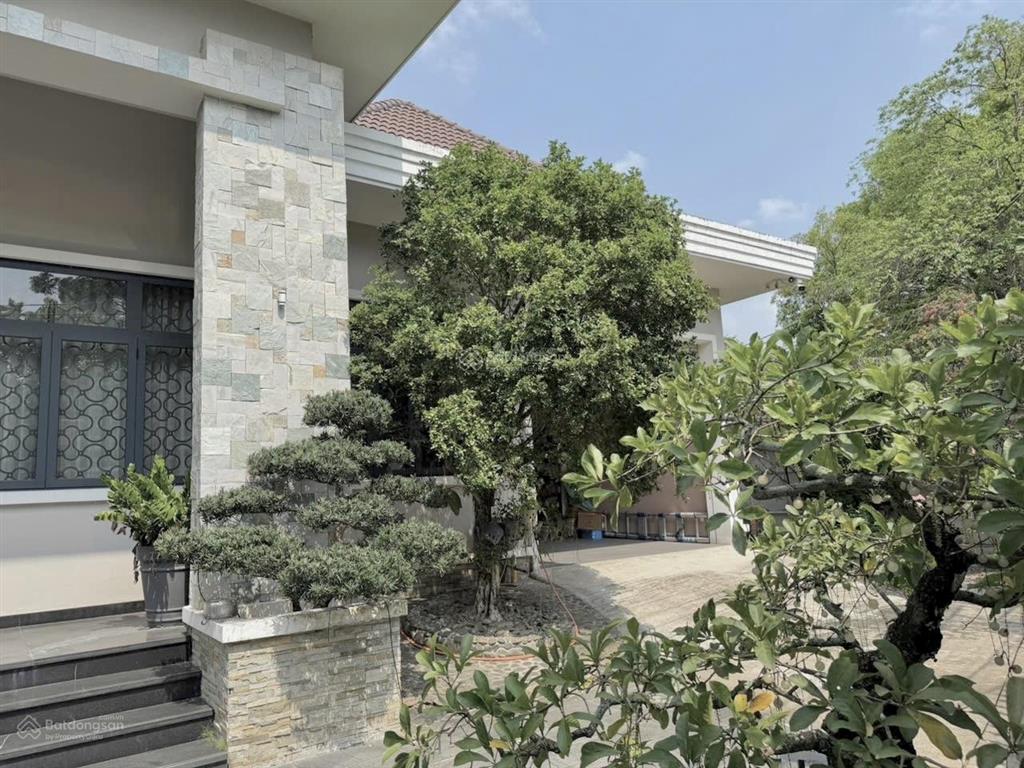 Biệt thự vườn (35x35m) đường nhựa xã củ chi. giá ngộp 16 tỷ