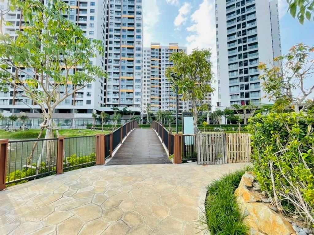 Bán căn góc 76m2 mp3,4,5 đã có sổ hồng view sân vườn, hỗ trợ vay