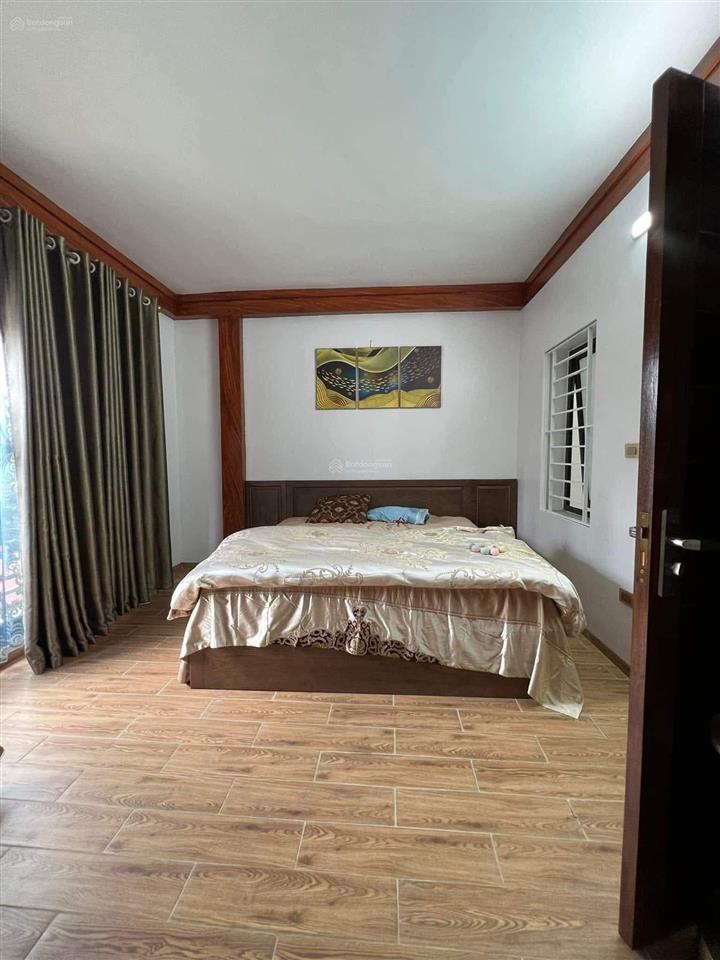 Nhà 5 tầng phố chùa vua hbt, vị trí đẹp ngay phố, đt 47m2 giá hơn 12tỷ. nhà dân xây, thừa công năng