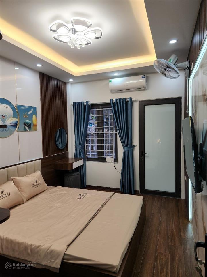 Nhà dân xây phố quỳnh lôi  quỳnh mai  hbt, ngõ ba gác phi, vị trí đẹp 20 m ra phố, sổ nở hậu, giá