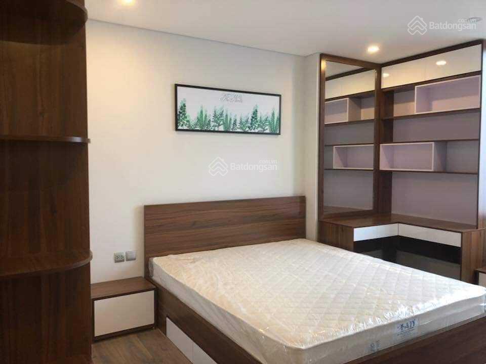 Cần bán gấp căn hộ 2pn, dt 47m2 ở tòa ct3 kđt mới nghĩa đô  106 hqv. giá bán 5,2 tỷ  0979 062 ***