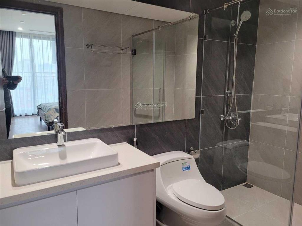Cần bán gấp căn hộ 2pn, dt 47m2 ở tòa ct3 kđt mới nghĩa đô  106 hqv. giá bán 5,2 tỷ  0979 062 ***
