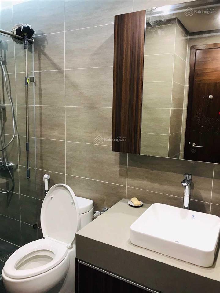 Chính chủ cần bán gấp căn hộ ở tòa ct1789 xuân đỉnh dt 70m2, 2pn full đồ giá 7,3 tỷ  0979 062 ***