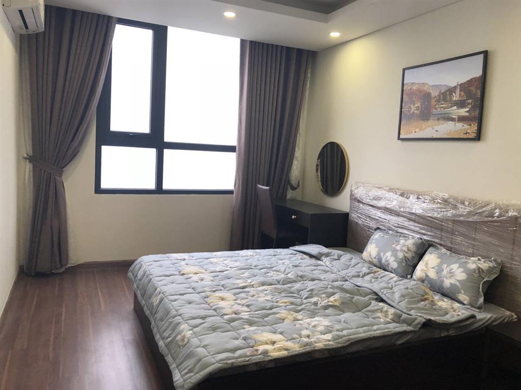 Cần cho thuê gấp căn 2pn, dt 75m2 tòa 789 ngoại giao đoàn đồ cơ bản. giá 10,5 triệu  0979 062 ***