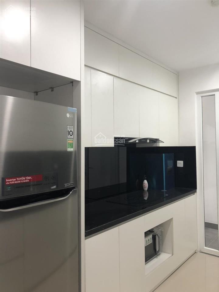 Cần cho thuê gấp căn 2pn, dt 75m2 tòa 789 ngoại giao đoàn đồ cơ bản. giá 10,5 triệu  0979 062 ***
