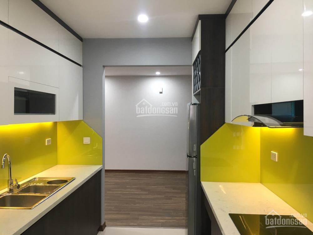 Cần cho thuê căn 3pn, dt 136m2 ở cc học viện quốc phòng full đồ cao cấp. giá 15 triệu  0979 062 ***