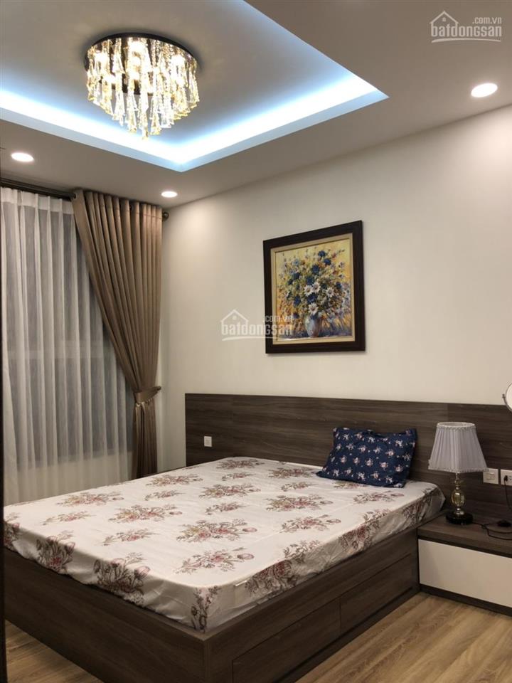 Cần cho thuê căn 3pn, dt 136m2 ở cc học viện quốc phòng full đồ cao cấp. giá 15 triệu  0979 062 ***