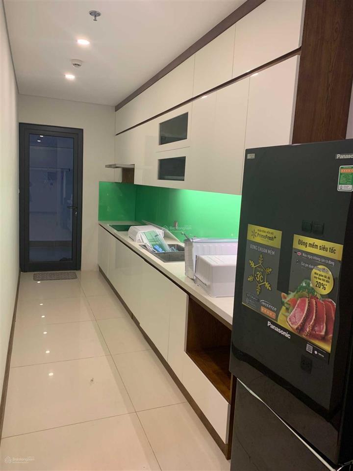 Cần cho thuê gấp căn hộ chung cư ở kđt mới nghĩa đô 75m2, 2pn full đồ. giá 12 triệu  0979 062 ***