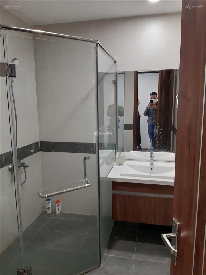 Cần bán gấp căn hộ ở tòa n03t1 khu ngoại giao đoàn dt sổ 95m2, 3pn đủ đồ. giá 9,4 tỷ  0979 062 ***