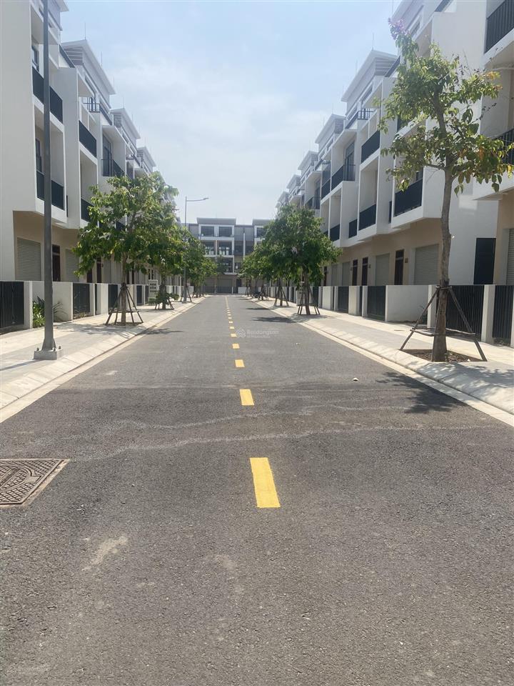 Shophouse mặt tiền phố đi bộ t&t millennia long hậu giá 7,5 tỷ