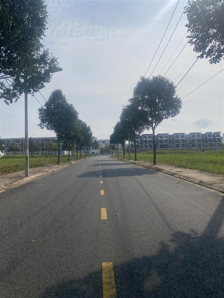 Bán đất nền khu dân cư sài gòn village view công viên giá 2ty1 thương lượng chính chủ