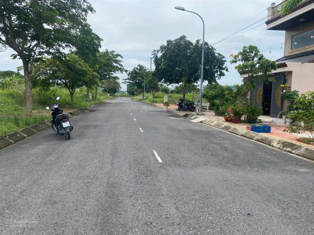 Cần bán nền khu dân cư thái sơn long hậu thông ra trung tâm thương mại giá 2ty5 thương lượng