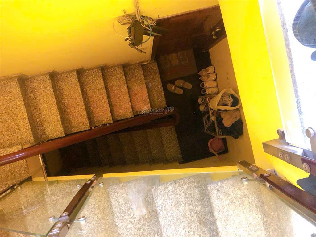 Bán nhà mặt tiền đường khánh hội, 6,6 tỷ, 20m2, 3pn, 3wc, 5 tầng