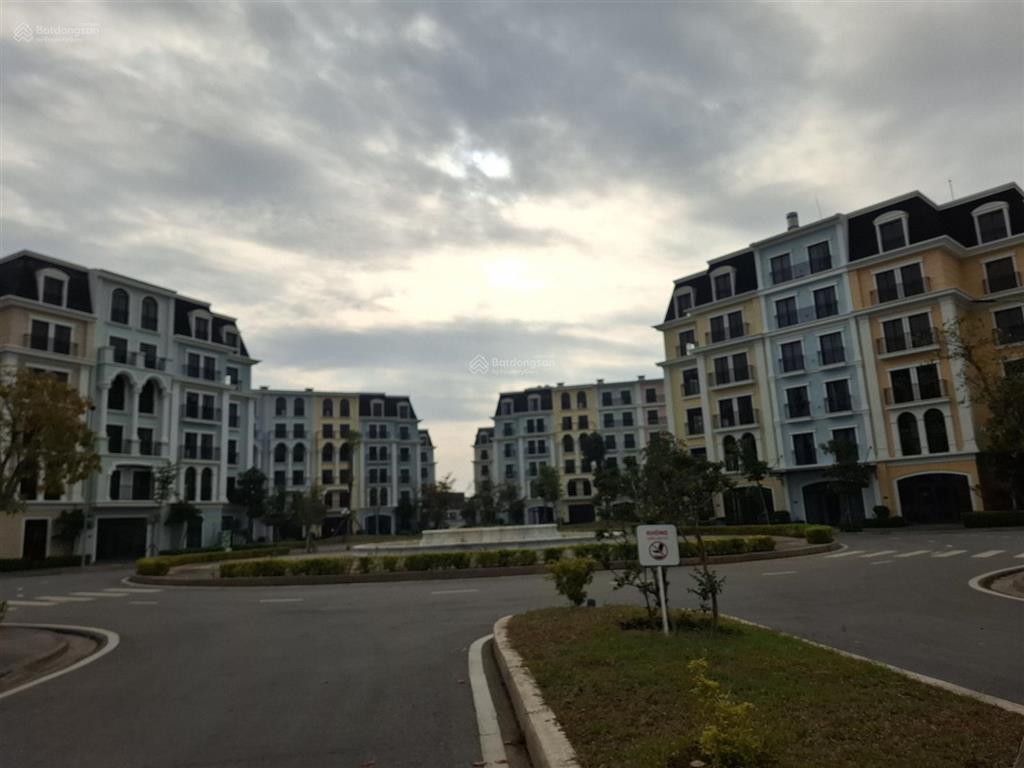 Hot chính chủ liền kề nhà aqua city hạ long veiw nhìn ra quảng trường &nhạc nước