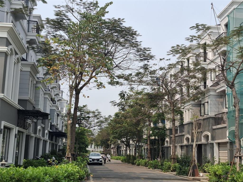 Bán gấp căn grand bay town house hướng đông nam rẻ nhất thị trường,hơn 9ty