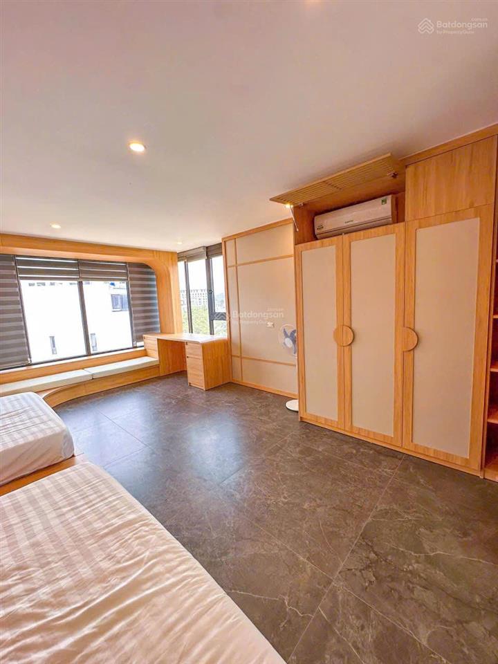 Duy nhất 1 căn góc residences 3 mặt thoáng nhìn ra được hồ giá tốt full nội thất mới.