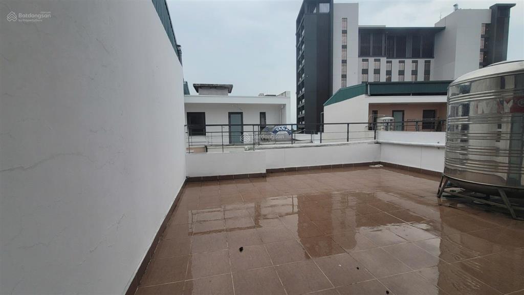 Cần bán nhanh căn góc lotus residences hạ long view bể bơi giá tốt dự án chỉ hơn 9 tỷ.