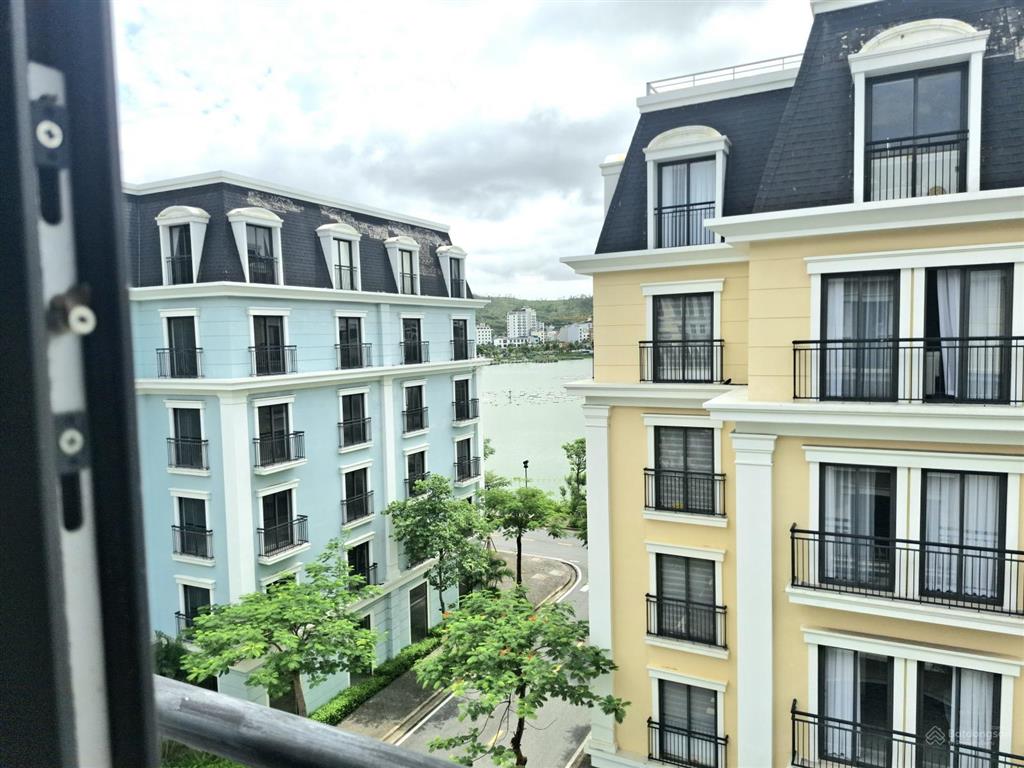 Quyết bán căn góc aqua city 2 mặt đường view hồ nhạc nước, vịnh di sản, giá cực tốt chỉ 12 tỷ.
