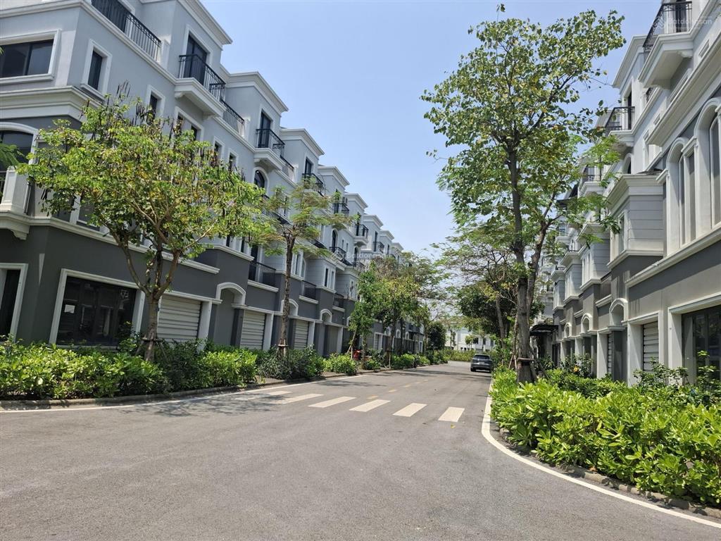 Bán nhanh căn grand bay town house giá hời dự án chỉ với 8tỷ9.