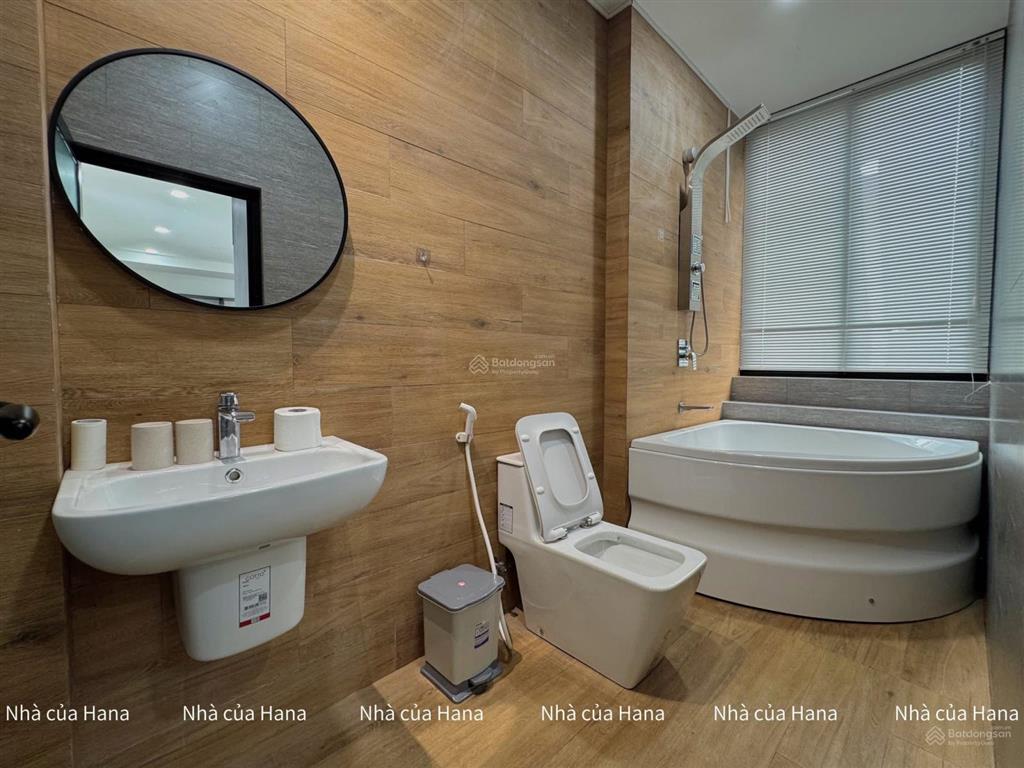 Căn hộ 2pn 1wc full nt mới 100% thang máy hầm xe  pccc an ninh đầy đủ | ngay cầu vượt 3 tháng 2
