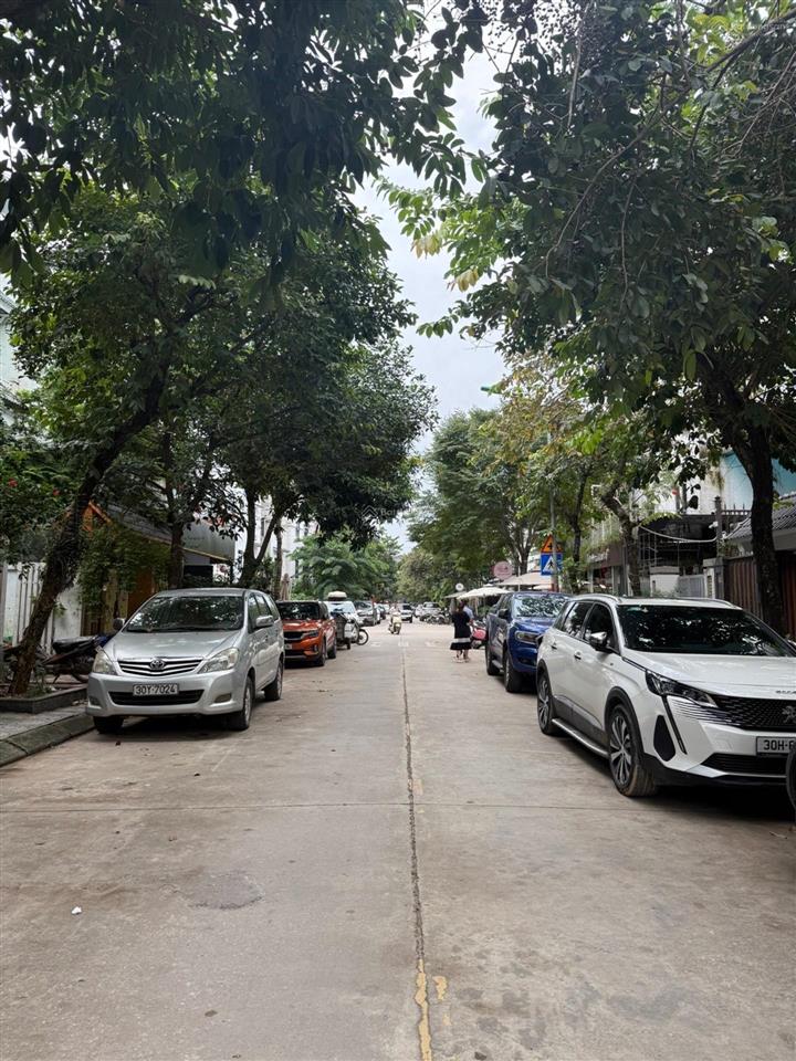 Biệt thự geleximco  cạnh vinhomes smart city! 120m², 4 tầng. 26,8 tỷ. đang cho thuê 30triệu/tháng