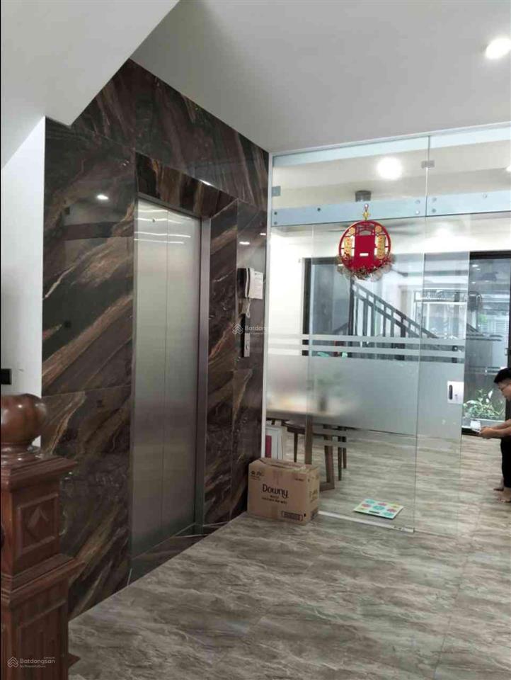 21,85 tỷ. liền kề văn phú view sân golf, hàng hiếm! 92m2 5 tầng mt 4,6m, thang máy, gara ô tô