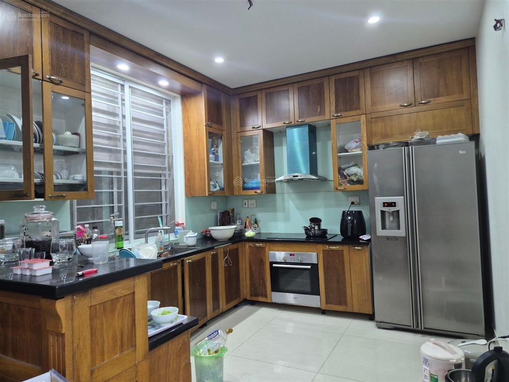 Bán biệt thự the tera an hưng. 306m2, 3 tầng, mt 12m, đang cho thuê 110 triệu/tháng. 81.5 tỷ