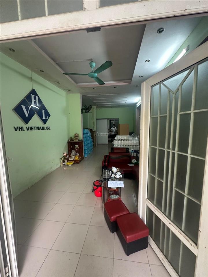 Bán gấp biệt thự lô góc. trung tâm hà nội. lô góc * 222m2 3 tầng, mt 17m, đường hữu hưng.